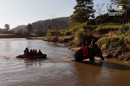 อัลบั้ม ครั้งแรกของโลก! ซ้อมกู้ภัยร่วม “ช้าง–สุนัข–มนุษย์”