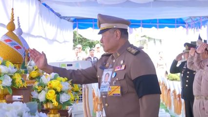 องคมนตรี ติดตามโครงการพัฒนาแหล่งน้ำอันเนื่องมาจากพระราชดำริ และเชิญถุงพระราชทานไปมอบแก่กำลังพลหน่วยงานความมั่นคง ที่จังหวัดเชียงราย