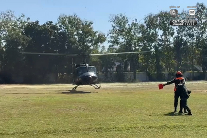 สมเกียรติทหารกล้า โบกธงชาติไทยรับศพ “ส.อ.กัมปนาท” กลับบ้าน