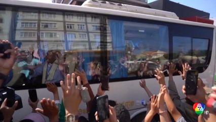 ชาวกัมพูชาต้อนรับทหาร 18 นาย กลับบ้านเยี่ยงวีรบุรุษ