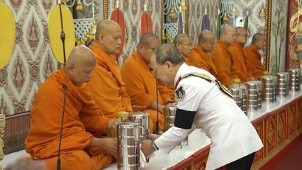 พระอนุวงศ์และองคมนตรี เสด็จไปและไป ในการบำเพ็ญพระราชกุศลถวายพระบรมศพ สมเด็จพระนางเจ้าสิริกิติ์ พระบรมราชินีนาถ พระบรมราชชนนีพันปีหลวง