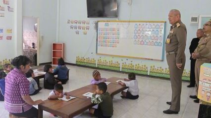 องคมนตรี ตรวจเยี่ยมรับฟังผลการดำเนินงานโรงเรียนในโครงการกองทุนการศึกษา พื้นที่จังหวัดตาก เป็นวันที่สอง