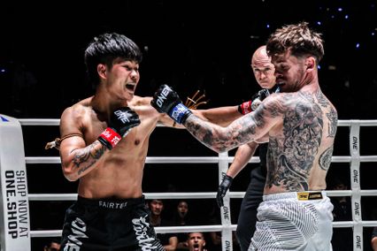 ONE ลุมพินี : ป้อมเพชร ป๋องสุพรรณ พีเค. ลั่นดับซ่า เดโช ป.บริรักษ์ ตะลุยรุ่นฟลายเวตเต็มกำลัง