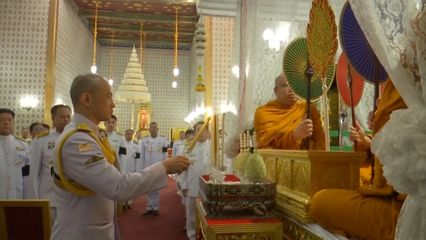 พระราชวงศ์ และองคมนตรี เสด็จไปและไปในการบำเพ็ญพระราชกุศลถวายพระบรมศพ สมเด็จพระนางเจ้าสิริกิติ์ พระบรมราชินีนาถ พระบรมราชชนนีพันปีหลวง