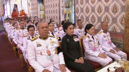 พระราชวงศ์ และองคมนตรี ไปในการบำเพ็ญพระราชกุศลถวายพระบรมศพ สมเด็จพระนางเจ้าสิริกิติ์ พระบรมราชินีนาถ พระบรมราชชนนีพันปีหลวง