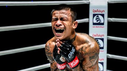 ONE ลุมพินี : ย้อนชีวิต โตโยต้า อีเกิลมวยไทย จากอดีตเคยหลงผิดสู่นักมวยเงินล้าน