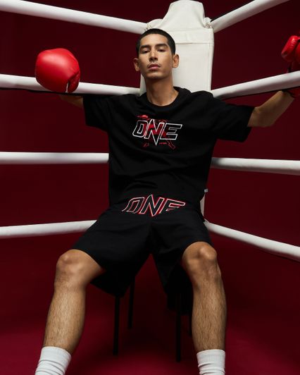 ONE Championship : "ONE / มหานคร" คอลเล็กชันสปอร์ตไลฟ์สไตล์ระดับโลก พร้อมเขย่าวงการแฟชั่นและซอฟต์พาวเวอร์ไทย
