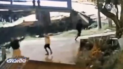 โจ๋เจ้าถิ่น ปาหินใส่แคมป์ทะลุ หวิดถูกคนงาน