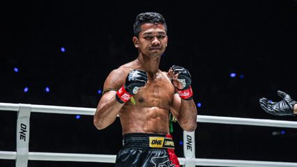 ONE ลุมพินี : ขุนพลน้อย ส.สมหมาย งัดกลยุทธ์บี้ติด แก้ทางมวย รุสตัม ยูนูซอฟ