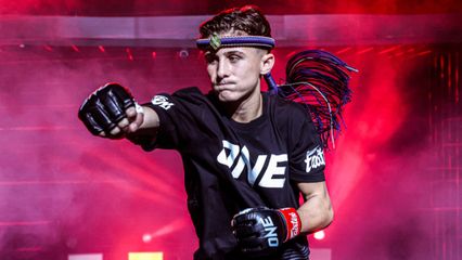 ONE ลุมพินี : อเล็ก สิงห์มาวิน พร้อมลุยถล่ม เพชรสังวาลย์ ส.สมานการ์เม้นท์ ล่าชัยน็อก 2 ไฟต์รวด