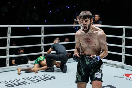 ONE Championship : แรมโบ้เล็ก ฉ.อจลบุญ ทะลวงไส้ อับดุลลา ดายาคาเอฟ รั้งแรงกิงสำเร็จ ศึก ONE Fight Night 39