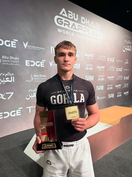 ONE Championship : ไท รูโทโล รั้งบัลลังก์ปล้ำจับล็อก พาเวล ยาวอร์สกี ศึก ONE Fight Night 41