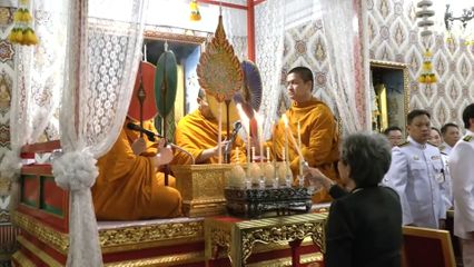 พระอนุวงศ์และองคมนตรี เสด็จไปและไปในการบำเพ็ญพระราชกุศลถวายพระบรมศพ สมเด็จพระนางเจ้าสิริกิติ์ พระบรมราชินีนาถ พระบรมราชชนนีพันปีหลวง