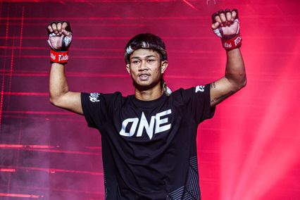 ONE ลุมพินี : ก้องชัย ไฉนดอนเมือง เปิดตัวตนนอกสังเวียน ร่วมแจม MV ศิลปิน 4BANG