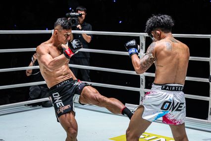 ONE Championship : ฮิว เล็งใช้วิชาคาราเต้โค่น เสือแบล็ค ท.พราน49 ปูทางชิงบัลลังก์