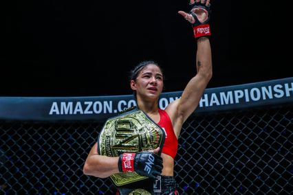 ONE Championship : สเตลลา เฮเมตซ์เบอร์เกอร์ ได้แรงฮึดจาก อัลลิเซีย เฮลเลน รอดริเกส ก่อนล่าเข็มขัดคิกบ็อกซิ่ง