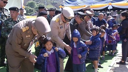องคมนตรี ติดตามการปฏิบัติงานของมูลนิธิโครงการหลวง ที่จังหวัดเชียงใหม่ และเชียงราย