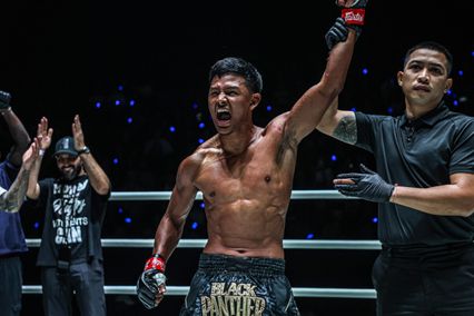 ONE Championship : ย้อนเส้นทางจากจงอางดำ สู่ แบล็คแพนเธอร์ นักสู้ผู้ก้าวข้ามทุกอุปสรรค