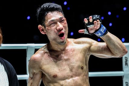 ONE ลุมพินี : 6 นักชกใจปิดเกม ฟันโบนัสเข้าบัญชีรวม 2.1 ล้านบาท