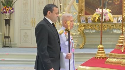 พระบาทสมเด็จพระเจ้าอยู่หัว และสมเด็จพระนางเจ้า ฯ พระบรมราชินี พระราชทานพระบรมราชวโรกาสให้ เอกอัครราชทูตต่างประเทศประจำประเทศไทย เฝ้าทูลละอองธุลีพระบาท ถวายพระราชสาส์นตราตั้งและอักษรสาส์นตราตั้ง