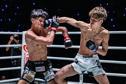 ONE ลุมพินี : ปานเผด็จ เอ็นเอฟ.ลูกสวน โชว์สดอัด อภิวัฒน์ ส.สมนึก ศึก ONE ลุมพินี 142