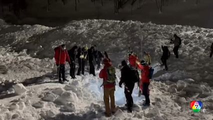 ปฏิบัติการช่วยนักเดินป่าถูกฝังใต้หิมะถล่ม ในอิตาลี