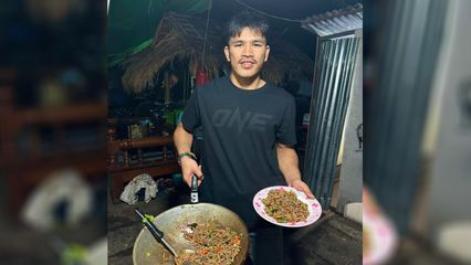 ONE ลุมพินี : นักรบ แฟร์เท็กซ์ รับบทพ่อครัวหัวป่าก์ เผยเมนูมัดใจเพื่อนร่วมค่าย
