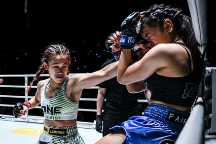 ONE ลุมพินี : อิสไลย์ เอริกา โบโมกาว คว้ารางวัลเชิดชูเกียรติ สาขามวยไทย