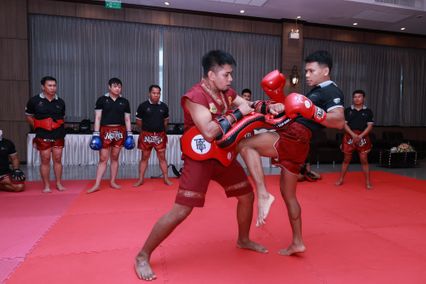 ONE Championship : หนุ่มสุรินทร์ ช.เกตุวีณา ปลื้มจบหลักสูตร B License มุ่งพัฒนาวงการมวยไทย