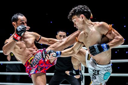 ONE ลุมพินี : จ้าวเสือใหญ่ ม.กรุงเทพธนบุรี หวนบู๊ฟลายเวตชนแกร่ง ป้อมเพชร ป๋องสุพรรณ พีเค. ศึก ONE ลุมพินี 147