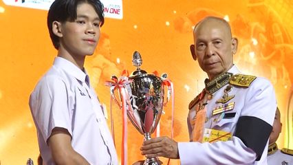 กรมวังผู้ใหญ่ประจำพระองค์ฯ เป็นผู้แทนพระองค์ไปมอบถ้วยรางวัลพระราชทานแก่ผู้ชนะเลิศการแข่งขันต้นกล้ามวยไทย คร้ังที่ 4