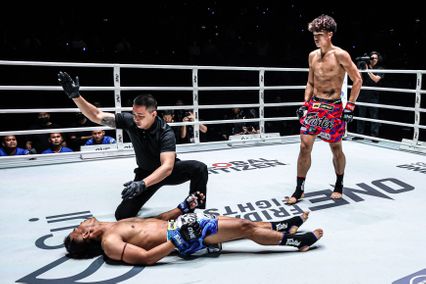 ONE ลุมพินี : เดชชวลิต ซิลค์มวยไทย มั่นใจทีเด็ดปราบแกร่งน้องใหม่ เดนิส ดอตเซนโก