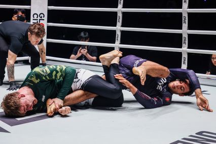 ONE Championship : จอร์จ จาร์วิส โชว์แกร่งดับฝัน สินสมุทร กลิ่นมี ศึก ONE Fight Night 41