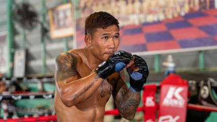 ONE ลุมพินี : "กุหลาบดำ" มาชื่อใหม่ "ราชสีห์อีสาน เหล่าโชคเจริญ" การันตีดุกว่าเดิม