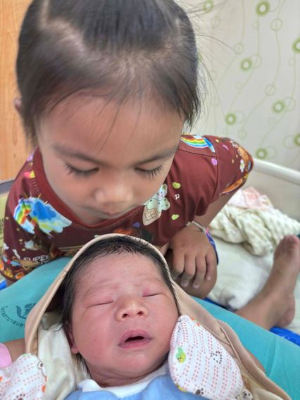 ONE ลุมพินี : สุริยันต์เล็ก พ.เย็นยิ่ง รับขวัญลูกคนที่ 2 ก่อนบู๊ศึกใหญ่ ตั้งชื่อสุดเท่ น้องโบนัส