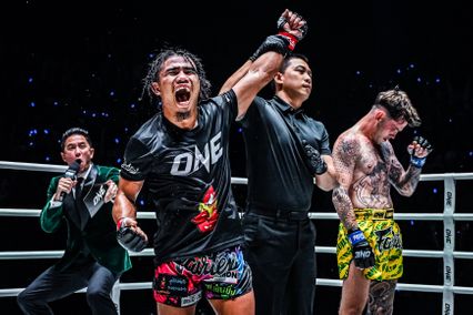 ONE ลุมพินี : สุริยันต์เล็ก พ.เย็นยิ่ง เผยกัดฟันสู้โค่น เกรเกอร์ ทอม เพื่อเป็นของขวัญลูก