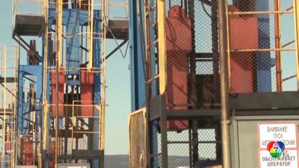 ยุโรปเลื่อนเสนอร่าง กม. ห้ามนำเข้าน้ำมันรัสเซียถาวร