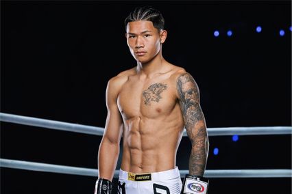 ONE ลุมพินี : หยวน เผิงเจี๋ย เล็งล้ม ลำน้ำมูลเล็ก ทอฝันฟาร์ม ประเดิมเวที ONE ลุมพินี