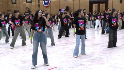 ทูลกระหม่อมหญิงอุบลรัตนราชกัญญา สิริวัฒนาพรรณวดี ทรงปิดค่ายพัฒนาสมาชิกทูบี นัมเบอร์ วัน สู่ความเป็นหนึ่ง รุ่นที่ 34 และพระราชทานเกียรติบัตรแก่สมาชิกค่าย