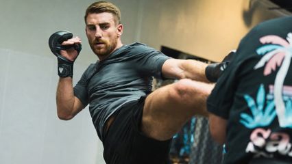 ONE Championship : โจนาธาน แฮ็กเกอร์ตี ฝึกคาล์ฟคิกจากต้นตำรับ ก่อนรั้งบัลลังก์คิกบ็อกซิง ยูกิ โยซะ ในศึก ONE ซามูไร 1