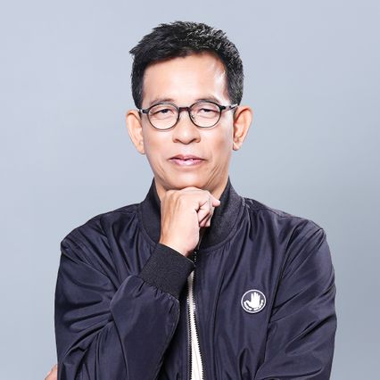 ธีรัช โพธิ์พานิช