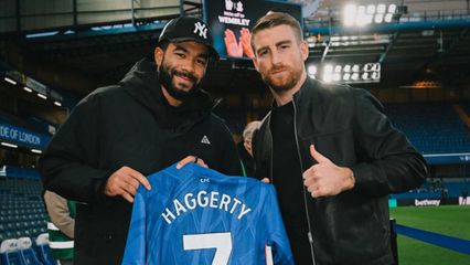 ONE Championship : เชลซี ต้อนรับ โจนาธาน แฮ็กเกอร์ตี ชมเกมติดขอบสนาม