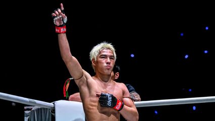 ONE Championship : ยอดไอคิว อ.พิมลศรี ทำบุญวันเกิดอายุ 24 ปี ช่วยสุนัขและแมวที่ถูกทอดทิ้ง