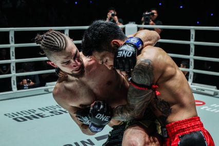 ONE Championship : สามเอ ไก่ย่างห้าดาว เตะก้านคอดับสด เอลเมห์ดี เอล จามารี ศึก ONE Fight Night 42