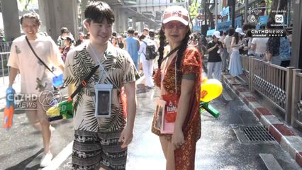 สีลมเริ่มแล้ว แต่งชุดไทย เล่นน้ำสงกรานต์