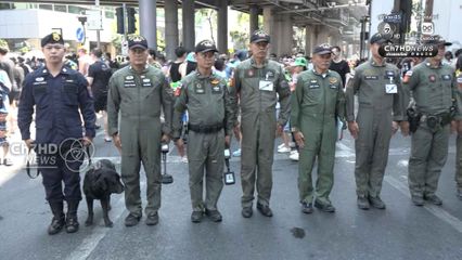 สีลมเริ่มแล้ว แต่งชุดไทย เล่นน้ำสงกรานต์