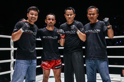 ONE Championship : สะเก็ดดาว เพชรพญาไท ซูฮก สามเอ ไก่ย่างห้าดาว คู่ควรได้ชิงบัลลังก์