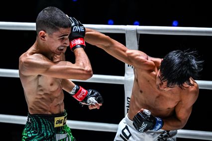 ONE ลุมพินี : เพชร สวนหลวงรถยก มอง นาห์ยัน โมฮัมเหม็ด เข้ามวยหลวม