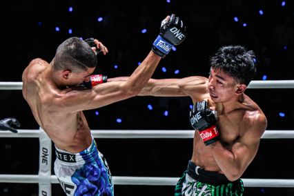 ONE ลุมพินี : เพชร สวนหลวงรถยก ใช้ลูกเก๋าสยบ “เพชรสาม” ล็อกเป้าเจอผู้ชนะ “นาดากะ vs ทรงชัยน้อย”