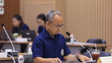 องคมนตรี เป็นประธานประชุมคณะกรรมการกลั่นกรองและขับเคลื่อนการปฏิบัติงาน ครั้งที่ 7/2569 และประชุมติดตามการดำเนินงานมูลนิธิโครงการหลวง ประจำเดือนเมษายน 2569 (ผ่านระบบออนไลน์)